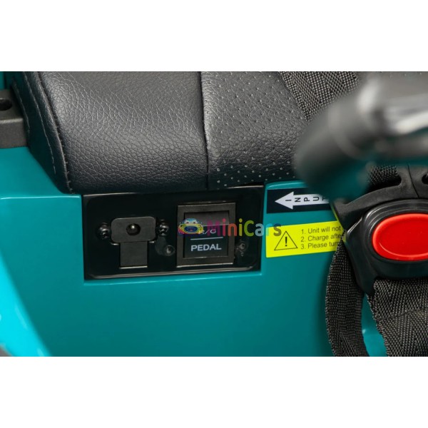 Aston Martin Aramco F1 Elektroauto Kinder 2x55W | Minicars.fr